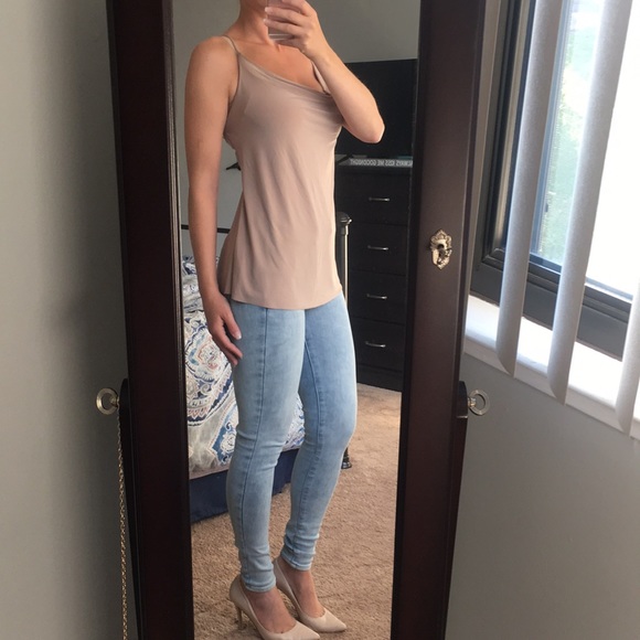 ✨Tan Strappy Back Loose Top - Picture 3 of 6